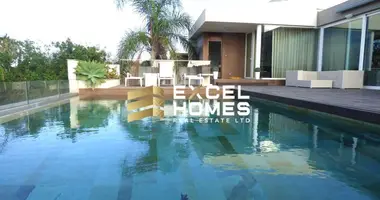 Villa in Bahar ic Caghaq, Malta