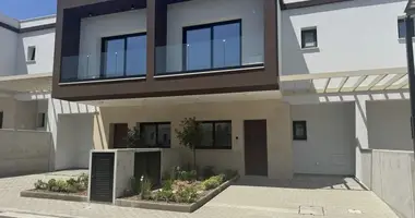3 bedroom house in Parekklisia, Cyprus