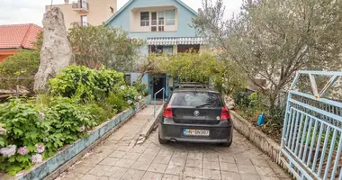 Villa 5 bedrooms in Palih boraca, Montenegro