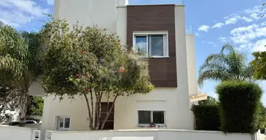 Casa 3 habitaciones en Mouttagiaka, Chipre