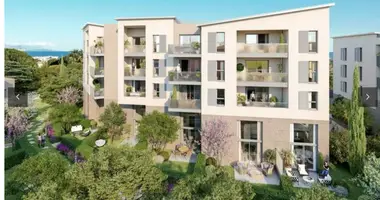 2 bedroom apartment in Antibes, France