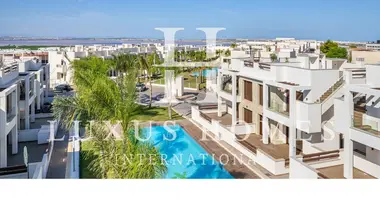 Пентхаус 3 комнаты в Торревьеха, Испания