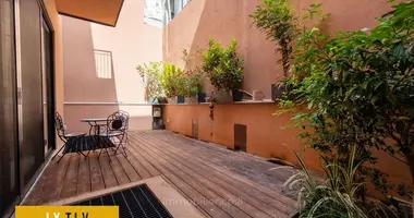 Villa 6 rooms in Tel-Aviv, Israel