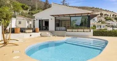 4 bedroom house in Dos Hermanas, Spain