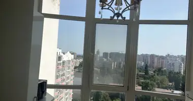 Mieszkanie 4 pokoi w Odessa, Ukraina