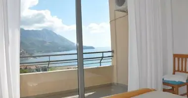 2 bedroom apartment in Rafailovici, Montenegro