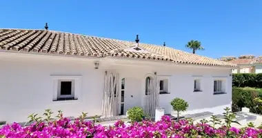 5 bedroom house in Ricmar, Spain