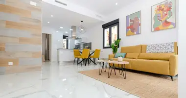 Apartamento 4 habitaciones en Torrevieja, Španjolska