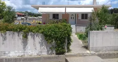 Willa w Strefi, Grecja