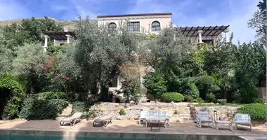 Casa 6 habitaciones en Montenegro