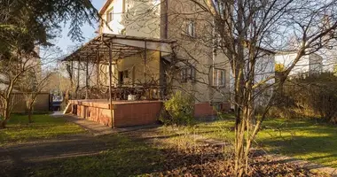 Дом в Варшава, Польша