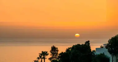 Mieszkanie 5 pokojów w Kissonerga, Cypr