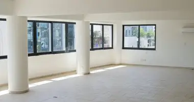 Bureau 230 m² dans Agios Georgios, Chypre