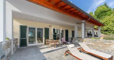 4 bedroom apartment in Mezzegra, Italy