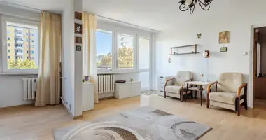 Квартира 2 комнаты в Варшава, Польша