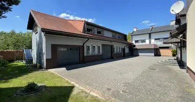 Commercial property 80 m² in Marki, Poland