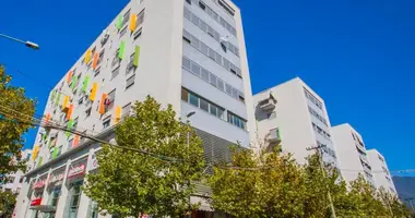 Office 120 m² in Tirana Municipality, Albania