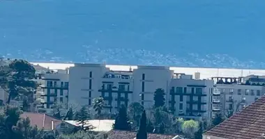 Wohnung 2 Schlafzimmer in Tivat, Montenegro