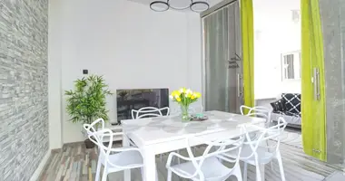 Квартира 3 комнаты в Варшава, Польша