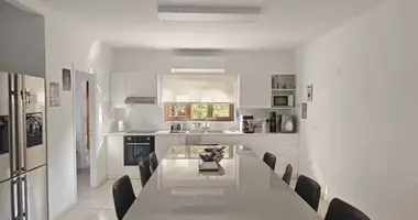 Вилла 5 спален в Demos Agiou Athanasiou, Кипр