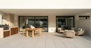4 bedroom apartment in Spain