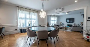 Квартира 4 комнаты в Город Загреб, Хорватия