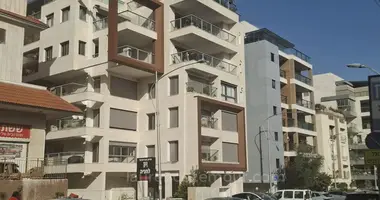 5 room apartment in Raanana, Israel