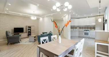 Wohnung 4 zimmer in Minsk, Belarus