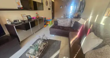 Квартира 3 спальни в Demos Agiou Athanasiou, Кипр