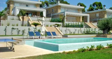 Villa 4 bedrooms in Kassandra Municipality, Greece