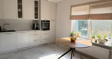 Appartement 4 chambres dans Varsovie, Pologne
