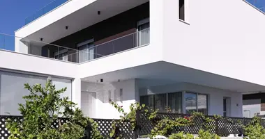 Mieszkanie 4 pokoi w Yeroskipou, Cypr