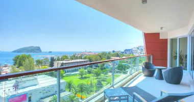 Квартира 3 спальни в Будва, Черногория