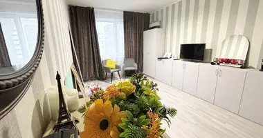 Apartamento 3 habitaciones en Minsk, Belarús