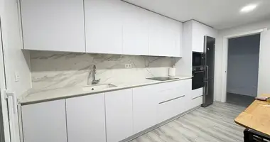 Mieszkanie 3 pokoi w Marbella, Hiszpania