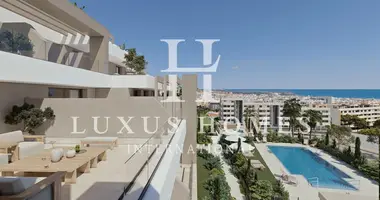 Penthouse 3 bedrooms in Estepona, Spain