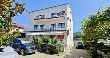 Hotel 940 m² in Dramalj, Kroatien