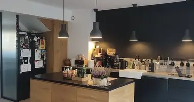 Appartement 4 chambres dans Varsovie, Pologne