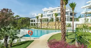 2 bedroom apartment in Estepona, Spain