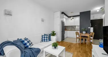 Wohnung 4 zimmer in Warschau, Polen