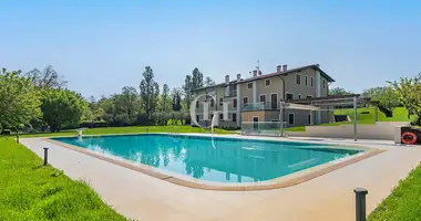 Пентхаус 6 комнат в Desenzano del Garda, Италия