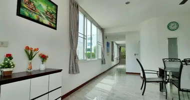 Casa 4 habitaciones en Ban Na Chom Thian, Tailandia