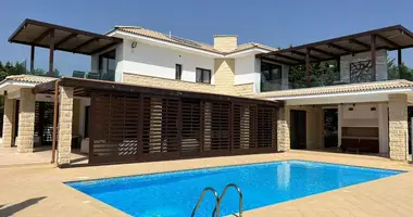 4 bedroom house in Kouklia, Cyprus