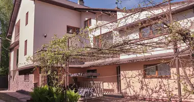 Adosado Adosado 8 habitaciones en Rájiv, Ucrania