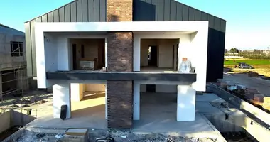 Willa 5 pokojów w Dosemealti, Turcja
