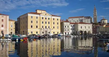 Haus in Pirian, Slowenien