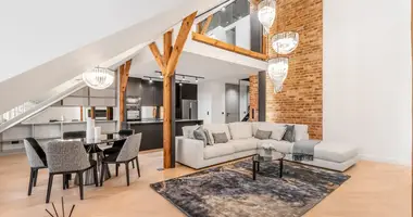 Квартира 3 комнаты в Варшава, Польша
