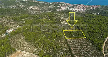 Grundstück in Opcina Sutivan, Kroatien