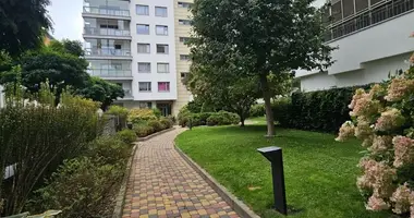 Mieszkanie 2 pokoi w Warszawa, Polska