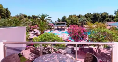 Hôtel 900 m² dans Municipality of Sithonia, Grèce